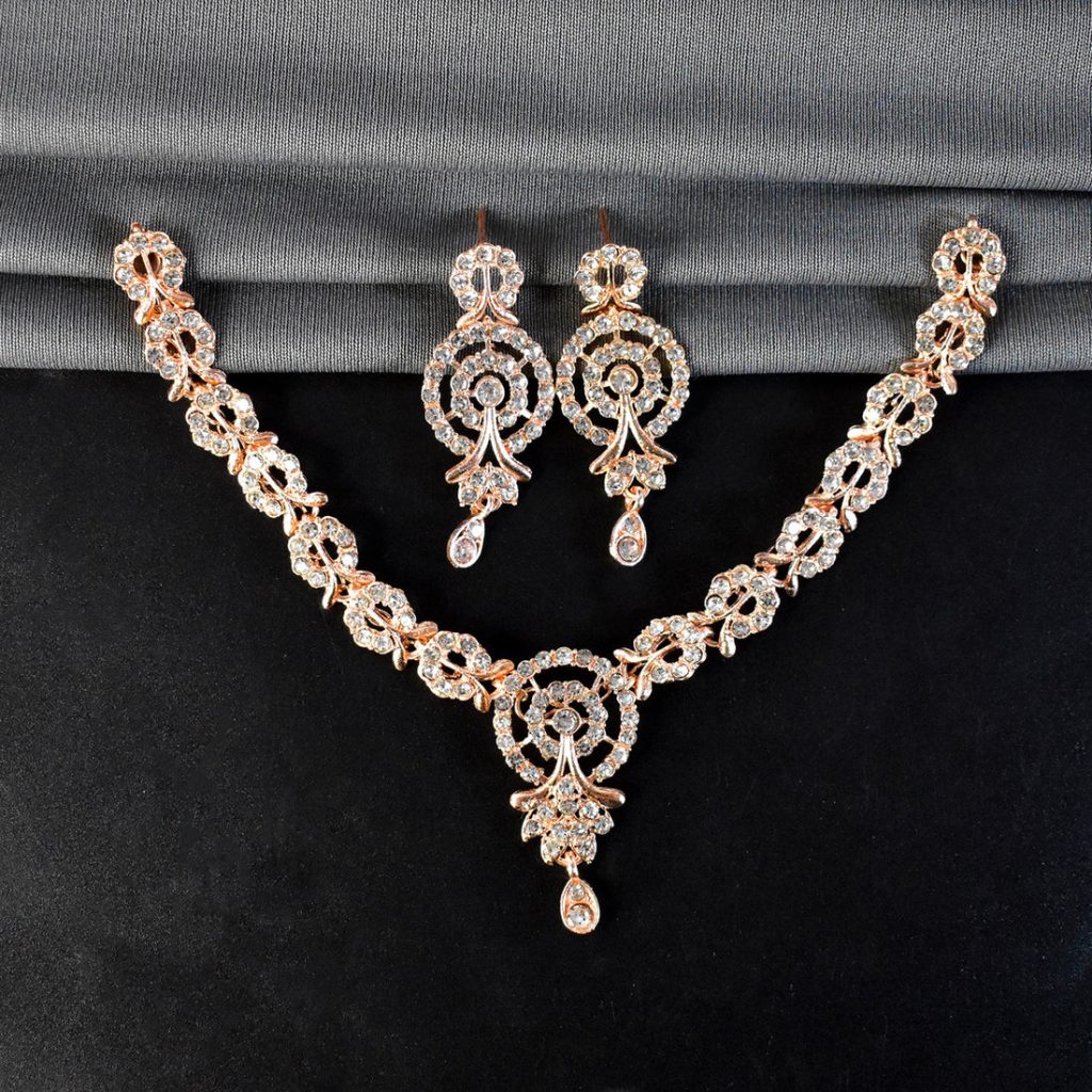 White Diamond Necklace Set